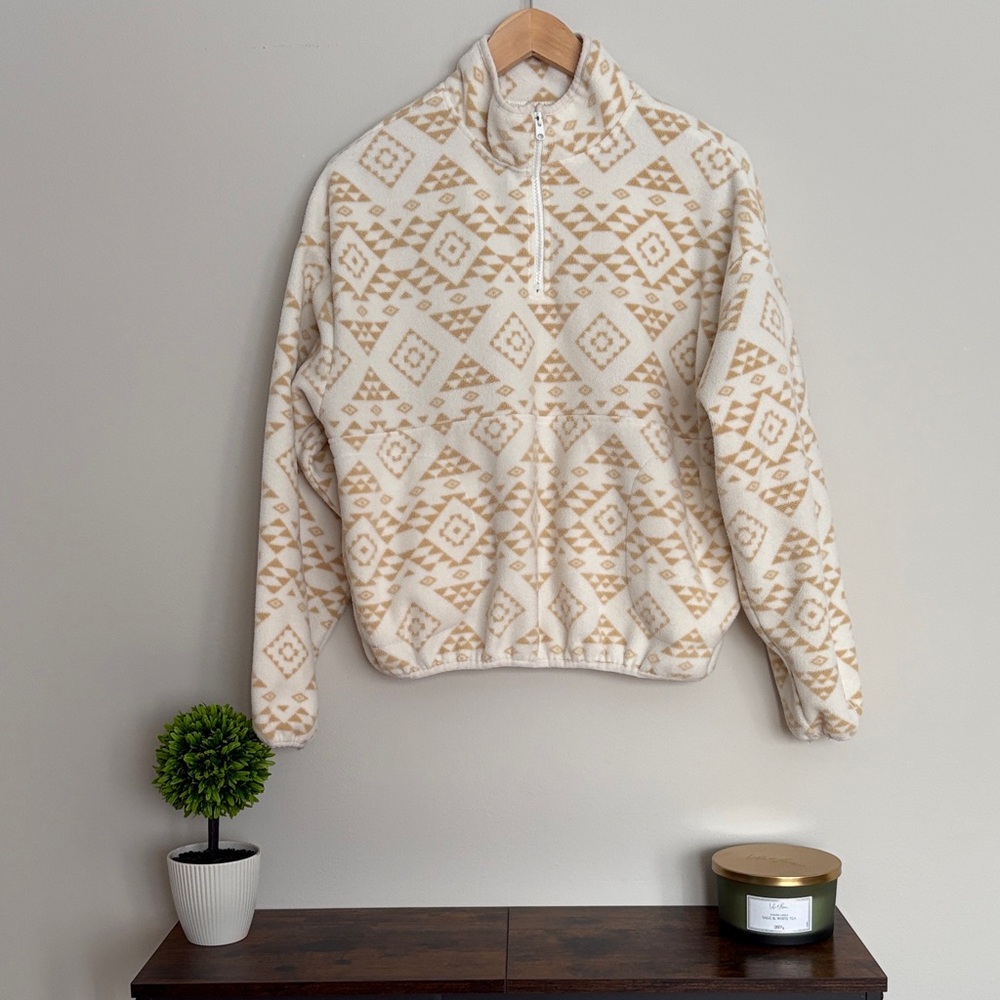 Ardene Cream and Tan Patterned Half-Zip Fleece Pullover - Medium